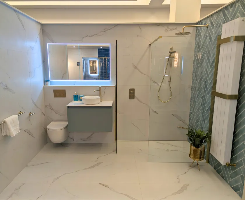 Clean Neutrals & Brushed Brass 